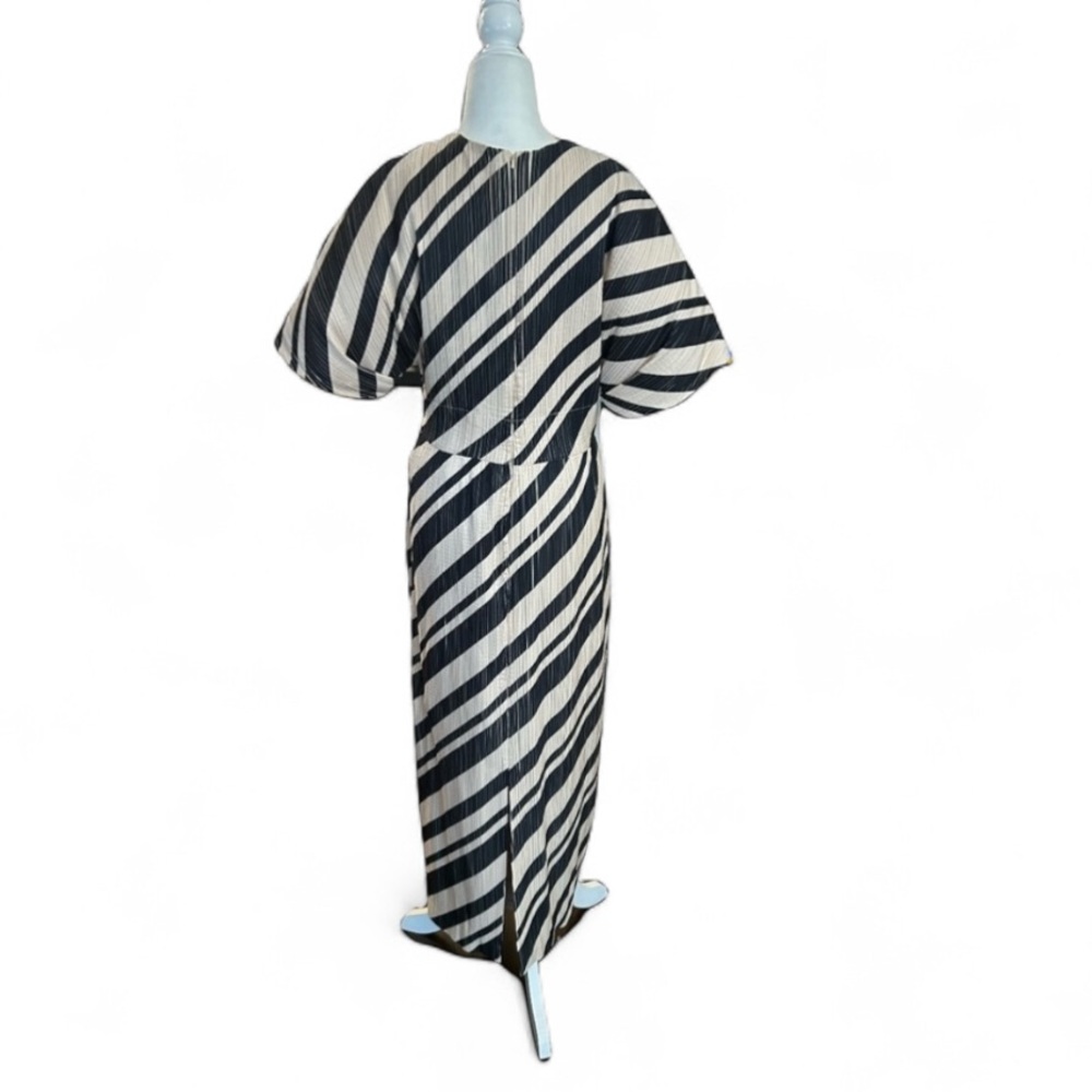 Lela Rose Size 12 Sheath Dress Black and Cream Diagonal Stripe V-Neck Midi NWT - Picture 3 of 16